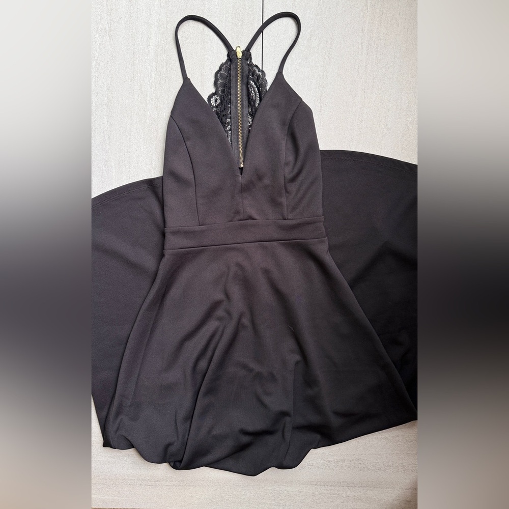 Black high low formal dress - Picture 3 of 8